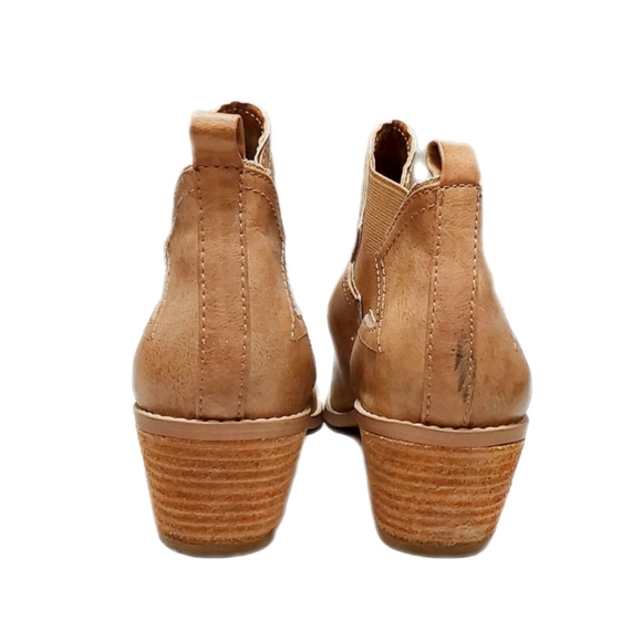 Not Rated Women's Lillian Faux Leather Stacked Heel Ankle Bootie Brown Sz 9.5 - Picture 3 of 8